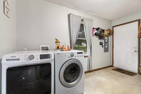 11355 N Us-31 N, Charlevoix, MI 49720 photo 21