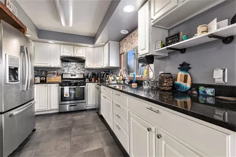 11355 N Us-31 N, Charlevoix, MI 49720 photo 14