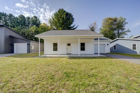 3888 Falling Leaf, Traverse City, MI 49686