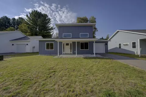 3882 Falling Leaf, Traverse City, MI 49686