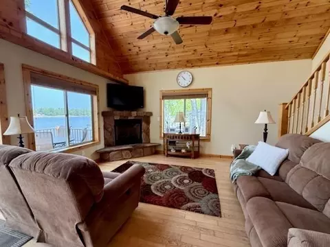 2871 Lakeshore, Gladwin, MI 48624 photo 3