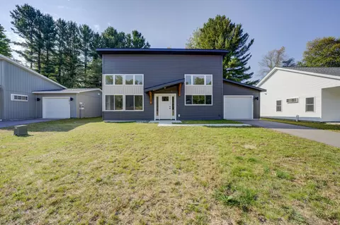 3892 Falling Leaf, Traverse City, MI 49686