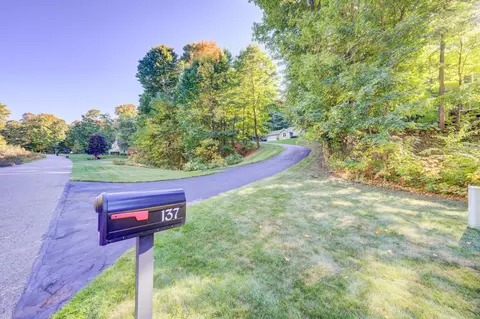 137 Wooded Vly, Traverse City, MI 49686