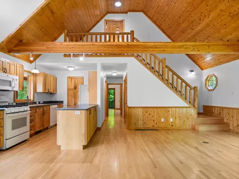 Entry Way - 7277 Lautner, Williamsburg, MI 49690 photo 1 of 3