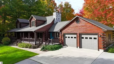 7277 Lautner, Williamsburg, MI 49690