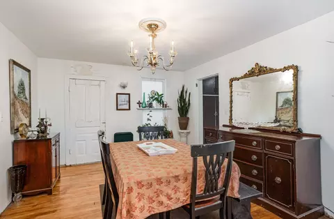 Dining - 224 E Newark, Ithaca, MI 48847 photo 1 of 2
