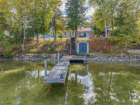 1024 W W Lk, West Branch, MI 48661