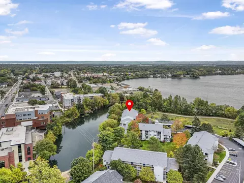 641 Riverine #302, Traverse City, MI 49684