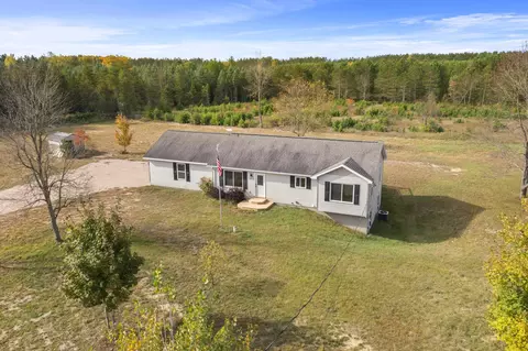 348 S Haze, Beulah, MI 49617