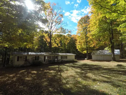 7841 W 28, Harrietta, MI 49638