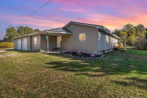 4240 N Woodruff, Weidman, MI 48893