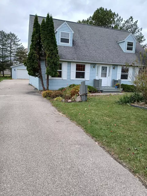 806 S Augres Riv, Au Gres, MI 48703 photo 2