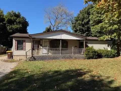 520 Moyer, Alma, MI 48801