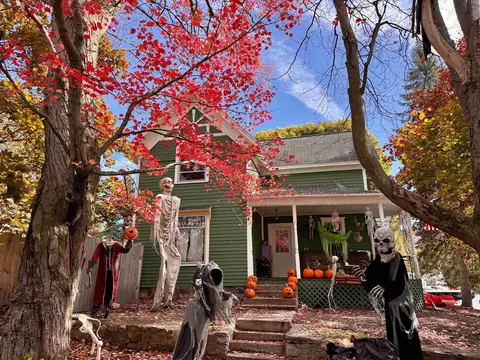 204 N Carland, Marion, MI 49665
