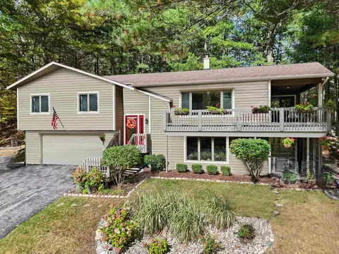 2221 Kaukauna, Traverse City, MI 49686