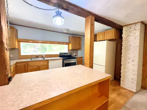 Kitchen - 9067 E Lincoln, Cedar, MI 49621 photo 2 of 3