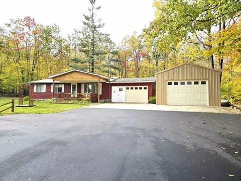 3313 Bennett, Cheboygan, MI 49721
