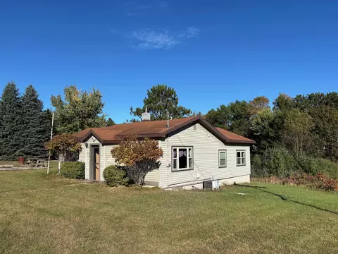 3232 E Long Lk, Traverse City, MI 49685