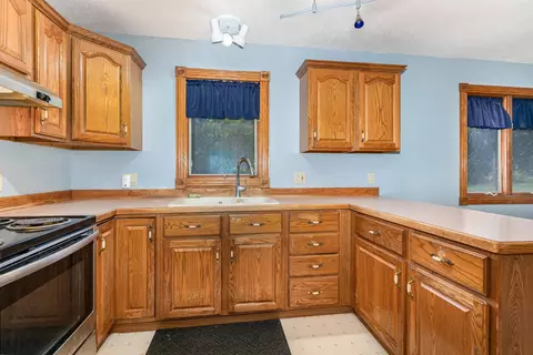 Kitchen - 5219 E Broadway, Mount Pleasant, MI 48858 photo 2 of 2