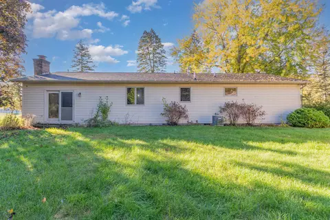Exterior - 5219 E Broadway, Mount Pleasant, MI 48858 photo 5 of 6