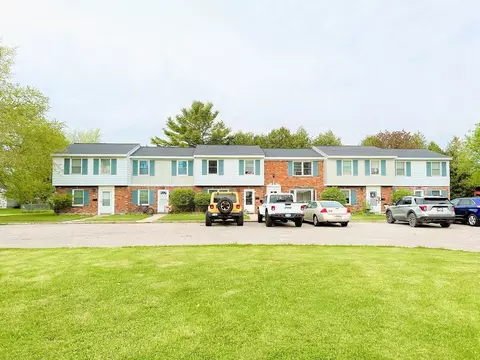 726 S Huron, Cheboygan, MI 49721