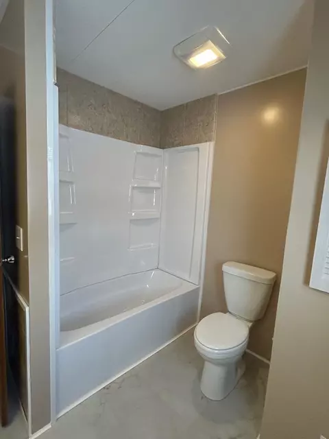 Bath - 5614 Cavender, Shepherd, MI 48883 photo 2 of 5