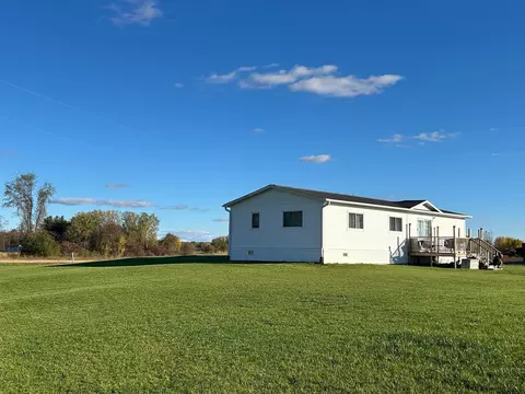 Exterior - 5614 Cavender, Shepherd, MI 48883 photo 4 of 6