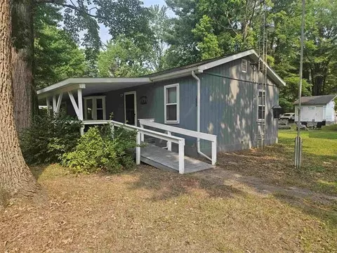 1692 Lone Pne, Lake, MI 48632