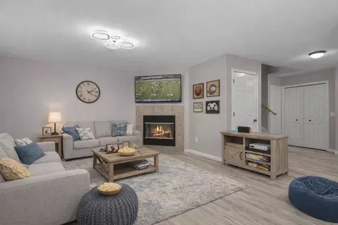 4033 Sherwood Frst, Traverse City, MI 49686