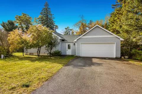 6103 Holt, Williamsburg, MI 49690