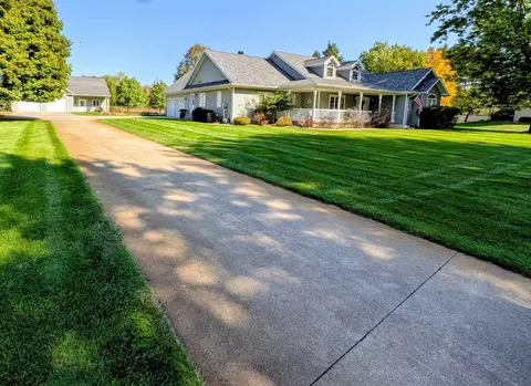 420 W Broomfield, Mount Pleasant, MI 48858