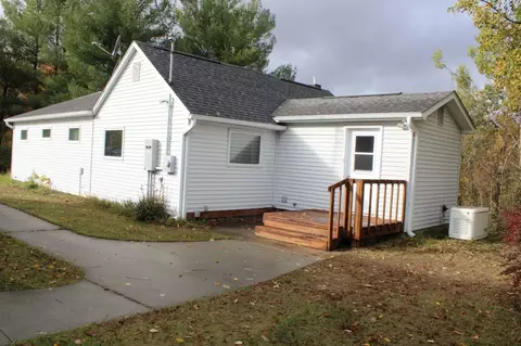 7348 NW Kellogg, Rapid City, MI 49676