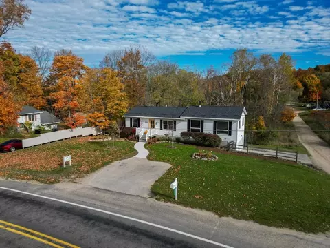8335 S Maple City, Maple City, MI 49664