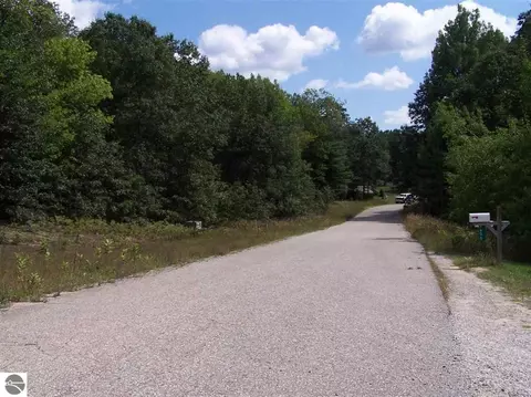 tbd N Circle E #LOT : 8, Farwell, MI 48622 photo 4
