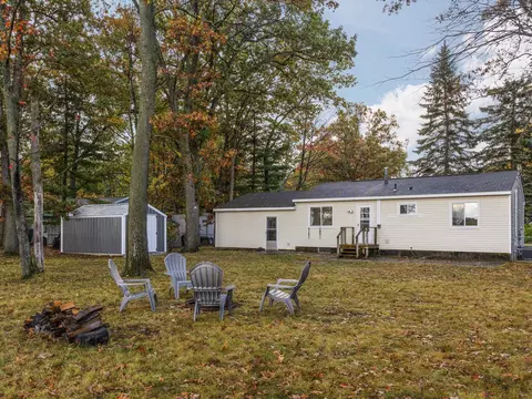 687 George, Traverse City, MI 49686