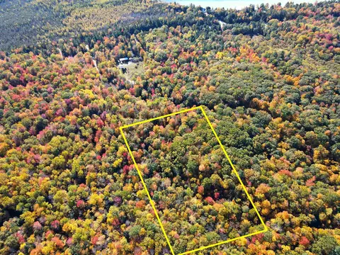 6 N Acres N Manitou, Leland, MI 49654