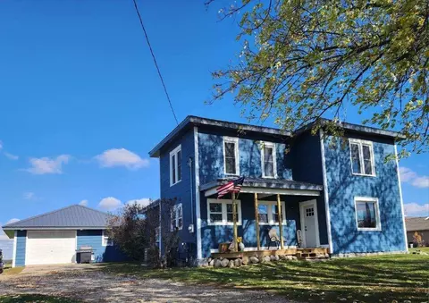 481 E Remus, Mount Pleasant, MI 48858 photo 3