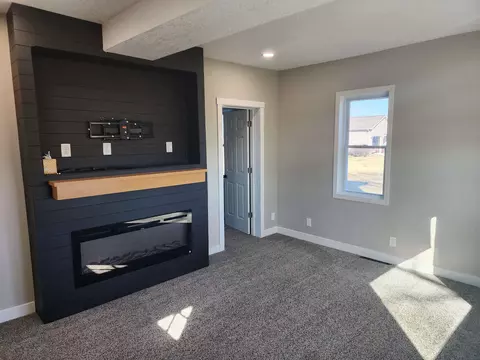 481 E Remus, Mount Pleasant, MI 48858 photo 9