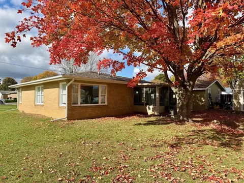 324 N 4th, Shepherd, MI 48883 photo 9
