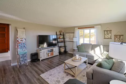5346 S Loomis, Shepherd, MI 48883 photo 5