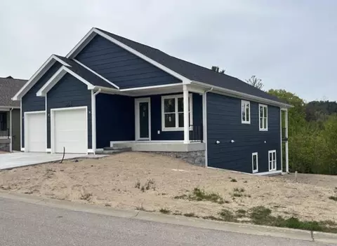 13828 S Azmiuth, Traverse City, MI 49684