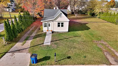 1237 Dandy, Cadillac, MI 49601 photo 3