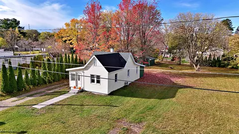 1237 Dandy, Cadillac, MI 49601 photo 4