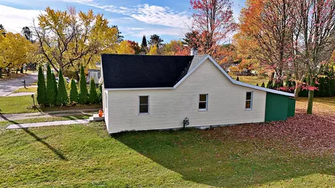 1237 Dandy, Cadillac, MI 49601 photo 5