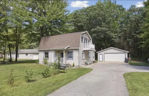 9825 E Broomfield, Mount Pleasant, MI 48858