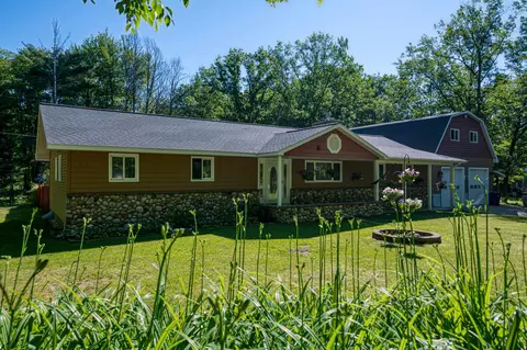 7203 Co Road 612, Kalkaska, MI 49646