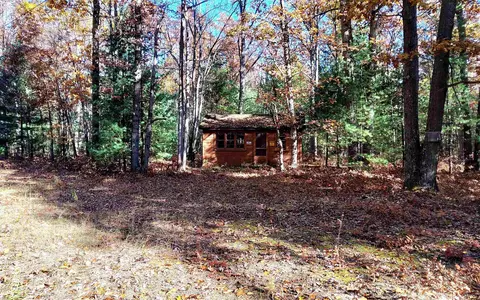 7725 Hall Crk, Interlochen, MI 49643