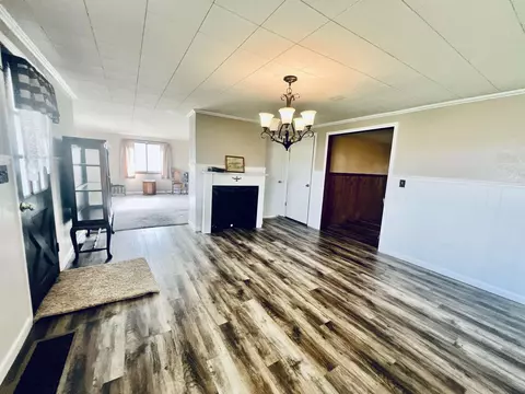 Dining - 889 N Ferris, Sumner, MI 48889 photo 2 of 2