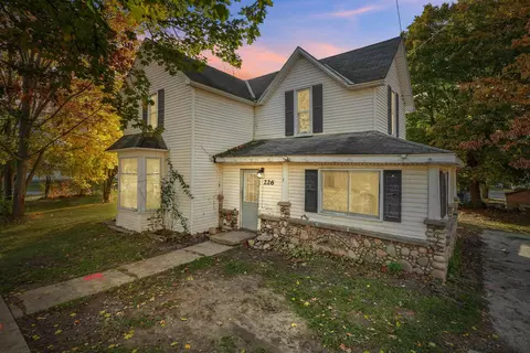 226 S Gladwin, Lake City, MI 49651