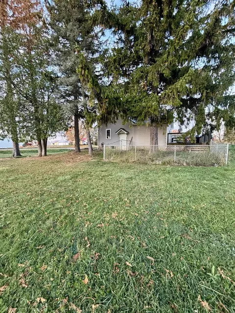 917 E Riv, Mount Pleasant, MI 48858 photo 6